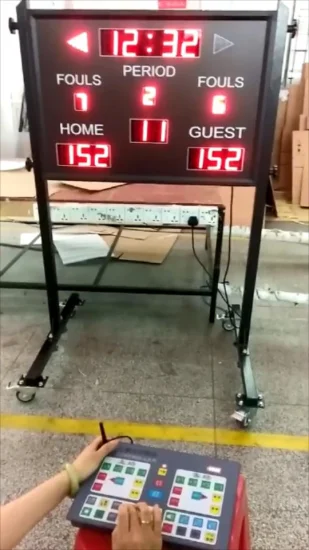 Schermata del punteggio della partita di basket, telecomando a LED, tabellone segnapunti digitale